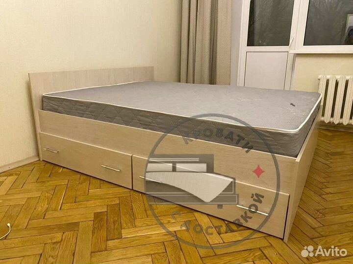 Кровать