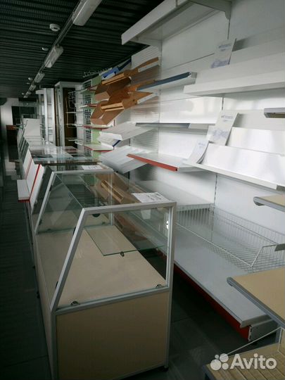 Прилавки,стеллажи,витрины