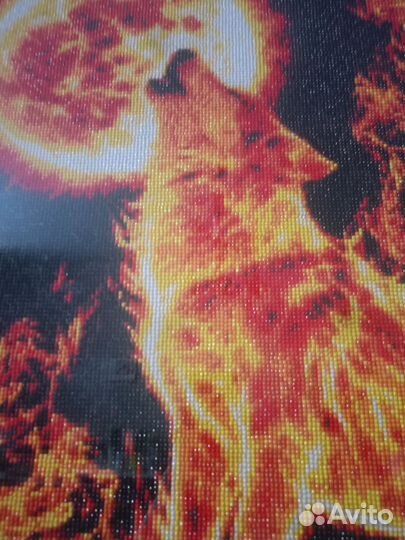 Готовая картина из алмазной мозаики