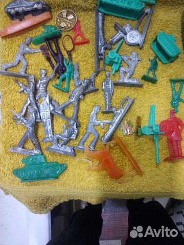 Игрушки СССР солдатики