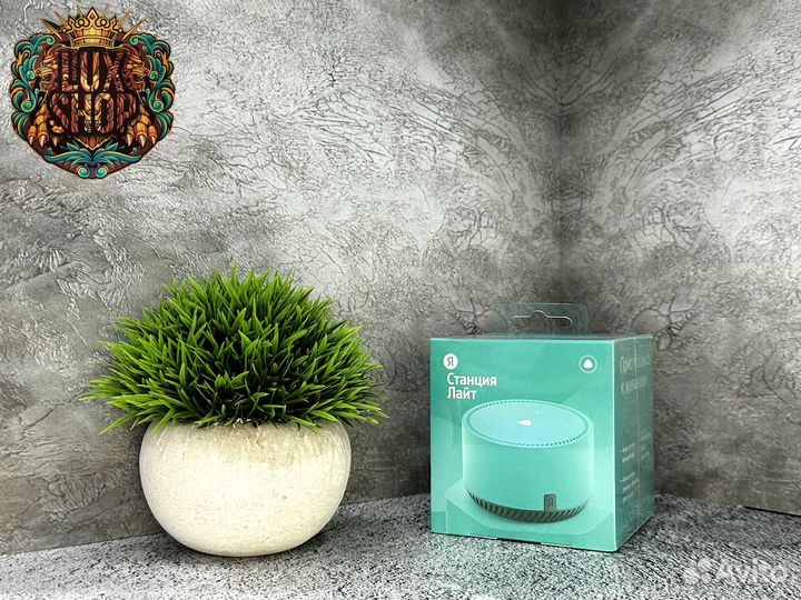 Умная колонка Яндекс Станция Лайт с Алисой