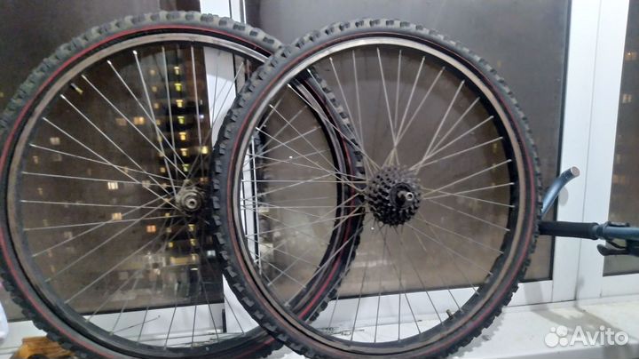 Рули, подседельный штырь, седло