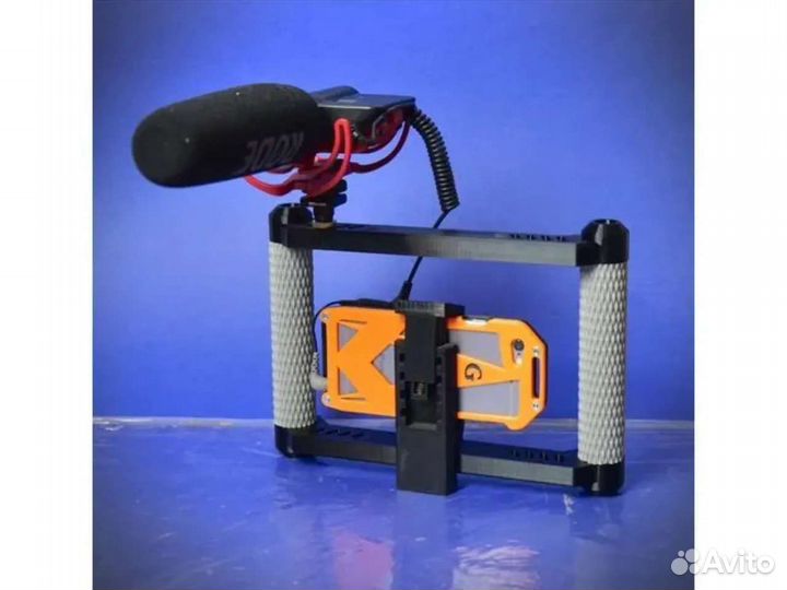 Система крепления смартфона, микрофона и света