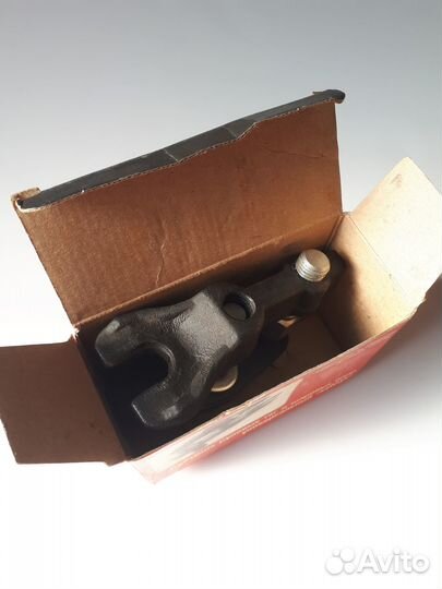 Сьемник рулевых тяг и шаровых опор универсальный 