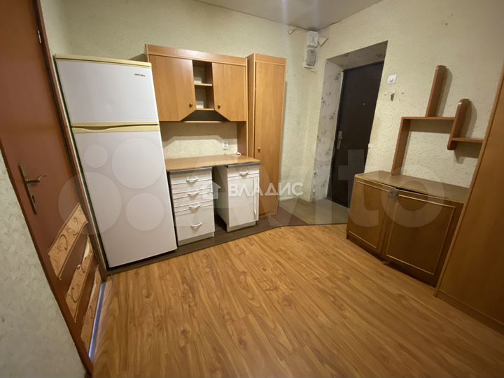 Комната 17 м² в > 9-к., 5/5 эт.