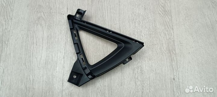 Оправа накладка птф туманки Kia RIO 4 Лев