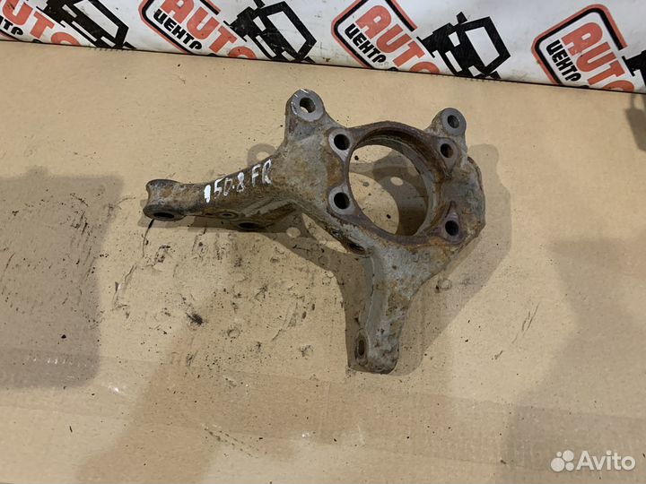 Кулак поворотный передний Toyota Corolla 150