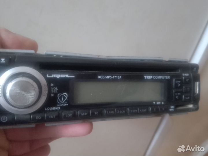 Автомагнтитола Урал Авто