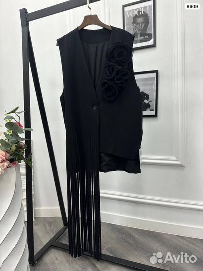 Жилет дизайнерский