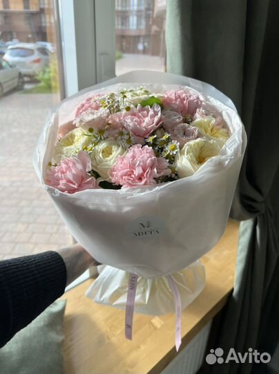 Доставка цветов и букетов