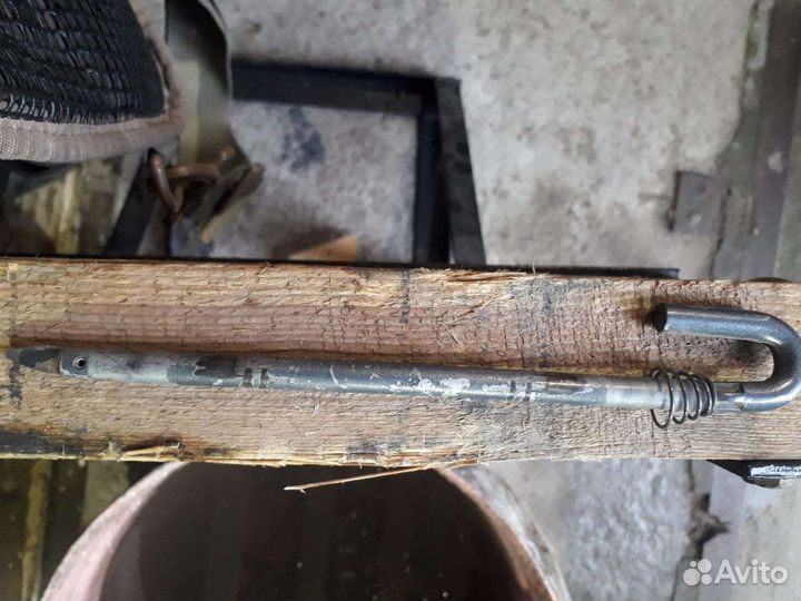 Ограничитель упора/угла работы лодочного мотора