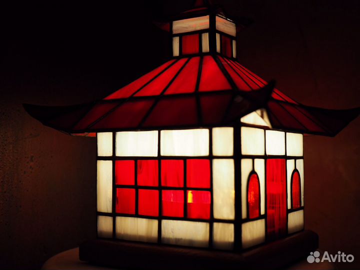 Витражный светильник 