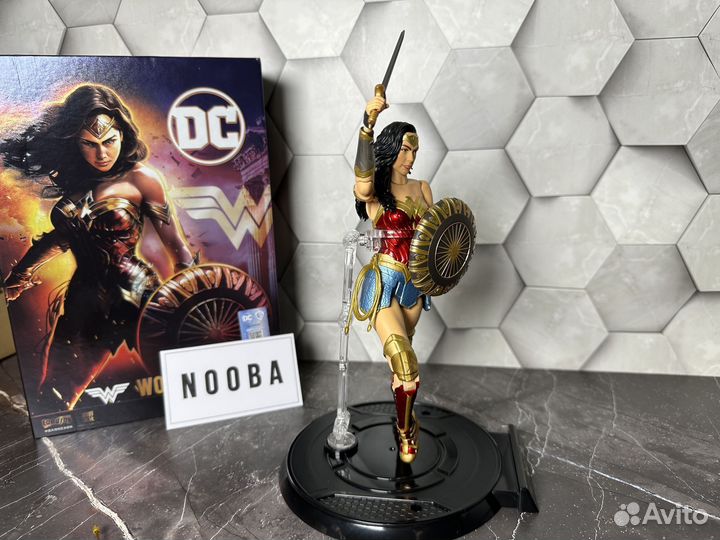 Фигурка Чудо женщина