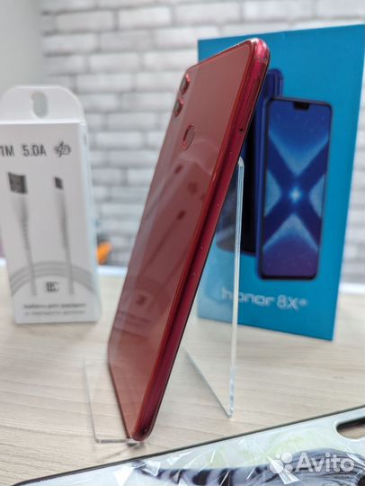 Телефон Honor 8x