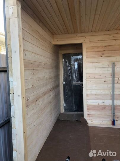 Баня с хозяйственным блоком из минибруса