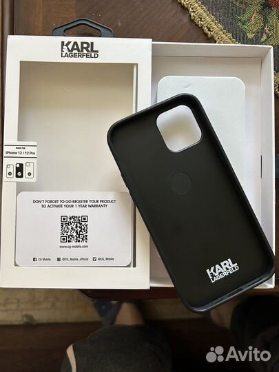 Чехол на iPhone 13