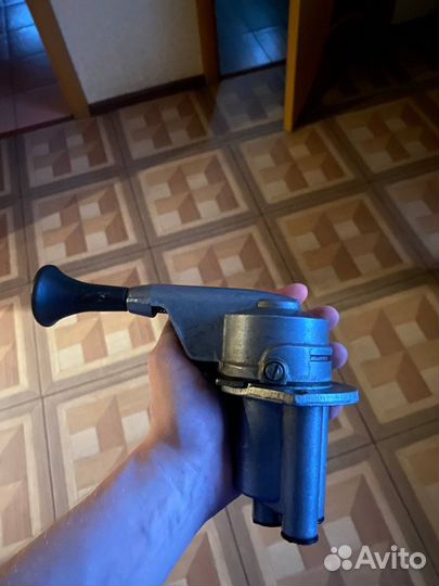 Кран ручного тормоза ЗИЛ, Камаз, Маз