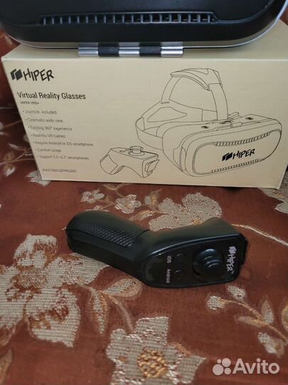 Очки виртуальной реальности с пультом