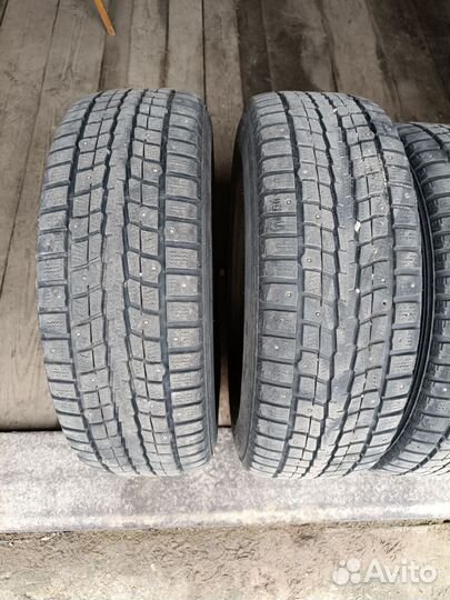 Dunlop SP Winter Ice 01 205/60 R16