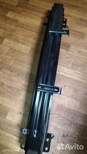 Усилитель бампера Фабия 2