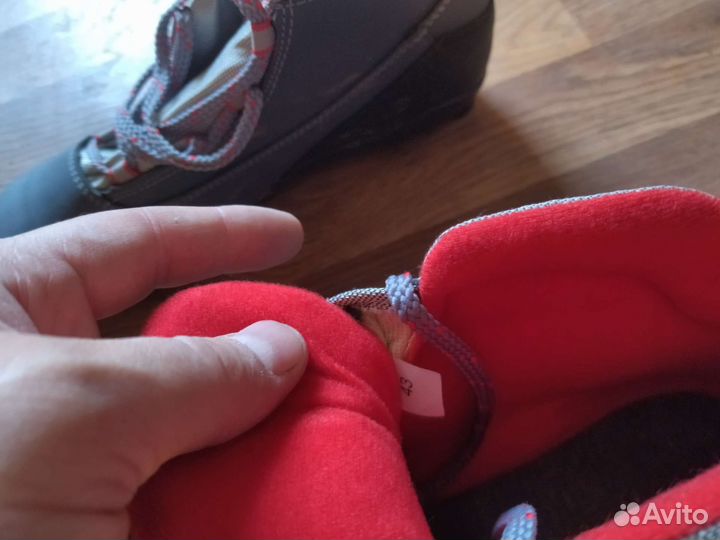 Лыжные ботинки