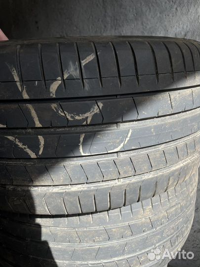 Pirelli P Zero 275/35 R19 и 275/40 R19