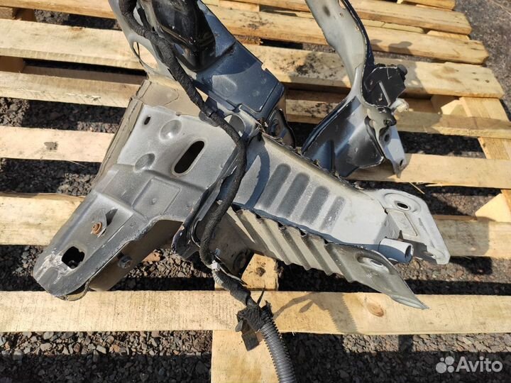 Панель фары правая Очки на Opel Zafira B