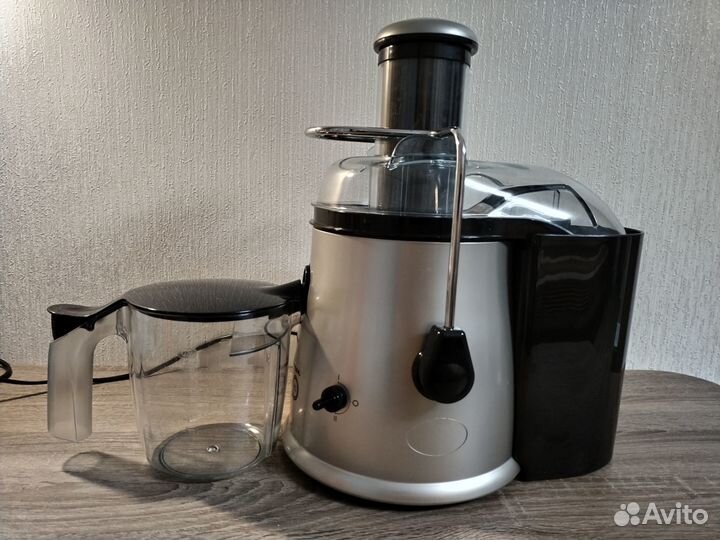 Соковыжималка Moulinex JU570