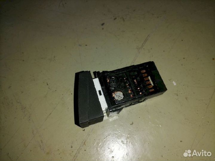 Кнопка противотуманных фар 93730-2C000 Hyundai Tib