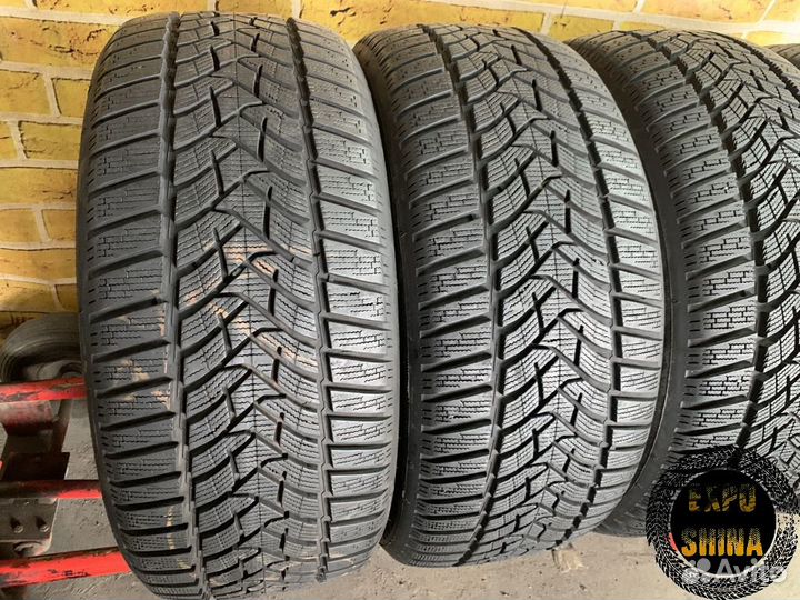 Dunlop Winter Sport 5 245/45 R18