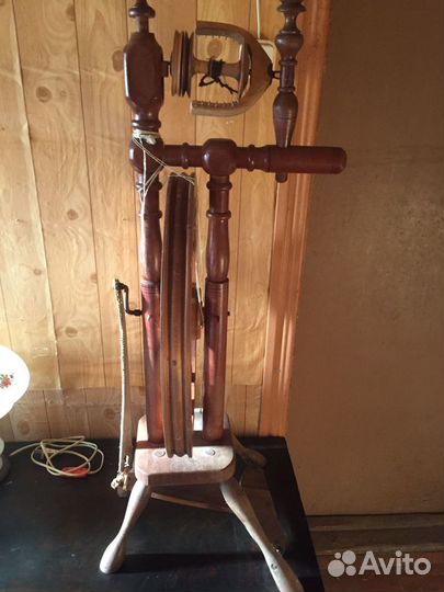 Прялка с колесом