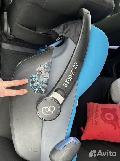 Автомобильное кресло maxi cosi
