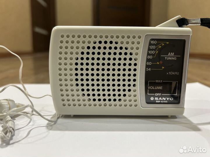 Радиоприемник Sanyo RP-1270