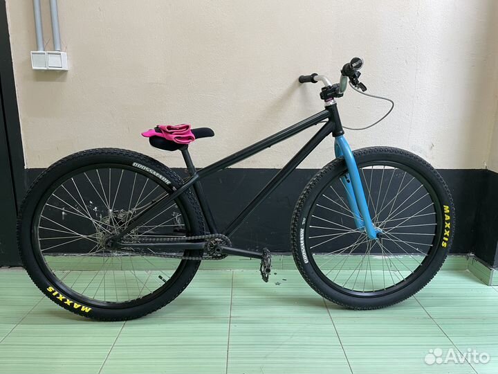 MTB на раме Black Market Bikes Malice 26