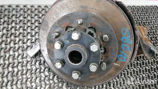 Ступица передняя левая mitsubishi pajero sport 1