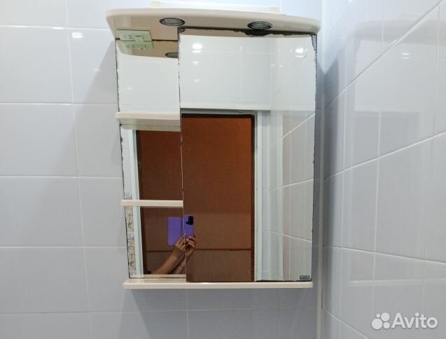 Шкаф с зеркалом