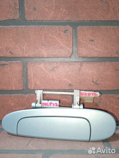 Ручка двери внешняя toyota platz NCP12 1NZ-FE RR/LH