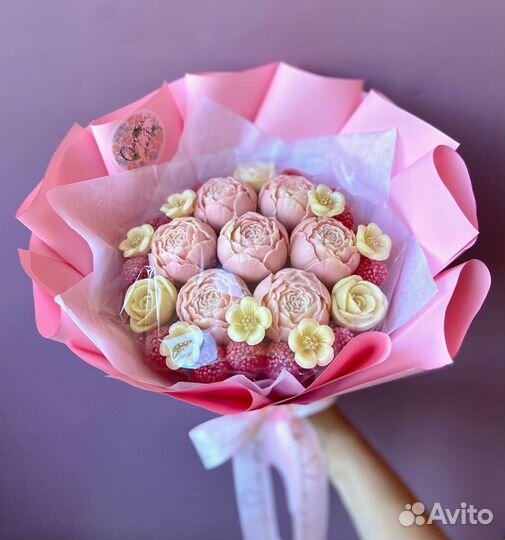 Цветы из шоколада, букет пионов