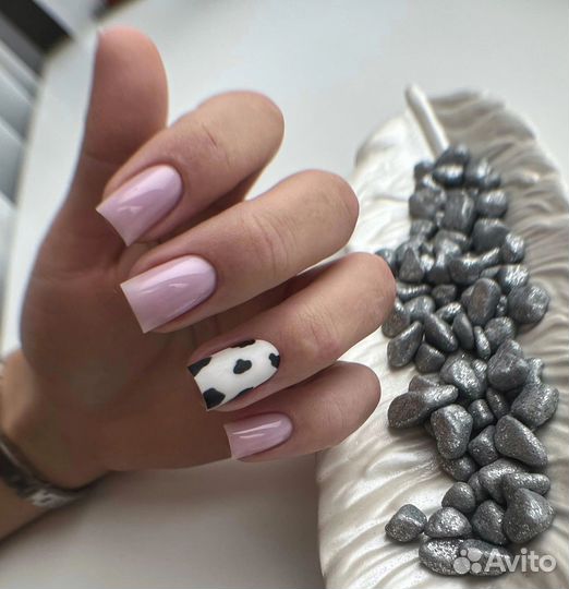 Маникюр и педикюр