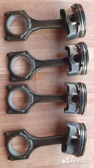 Шатунна поршневая группа