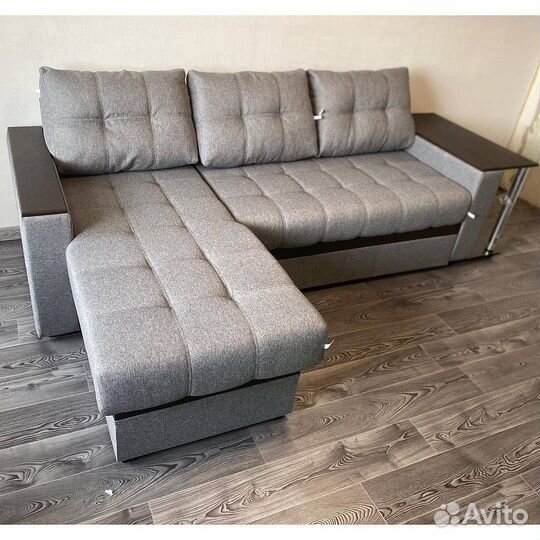 Угловой диван новый на пружинах