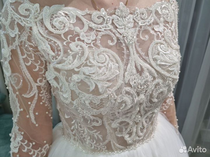 Свадебное платье 42 44 с рукавами новое