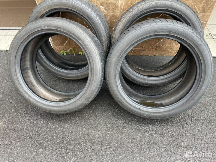 Goodyear EfficientGrip 255/45 R20 и 285/40 R20 92H