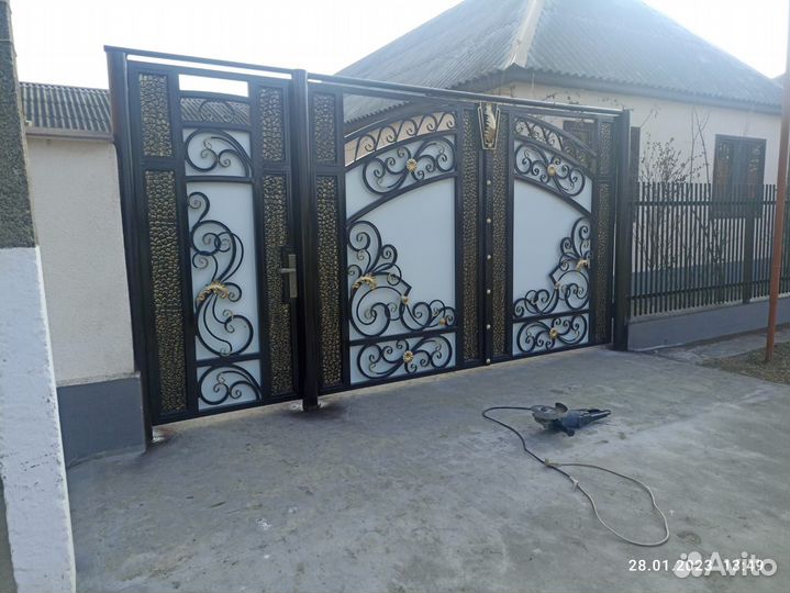 Ковканные ворота