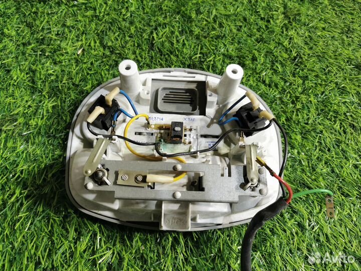 Плафон освещения салона Лада Калина I