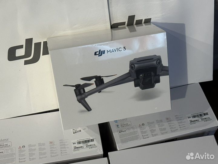 Квадрокоптер dji mavic 3