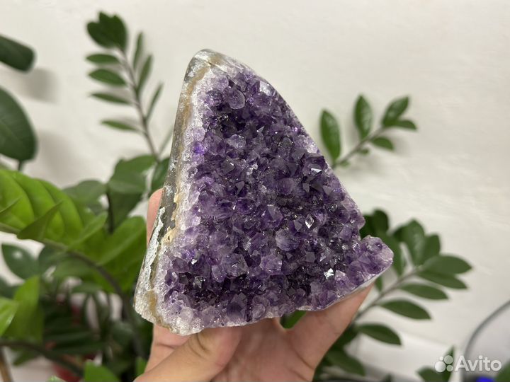 Аметистовая друза кварц