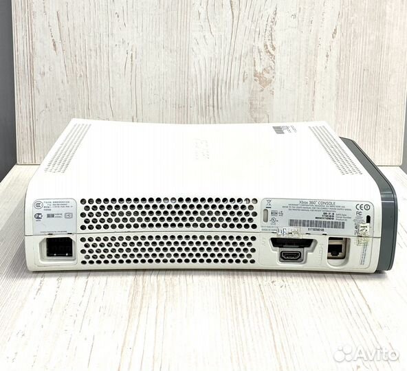 Игровая приставка Microsoft Xbox 360 (прошитая)