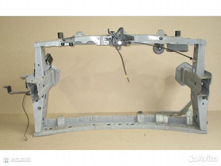 Рамка радиатора на nissan note E12 HR12DE