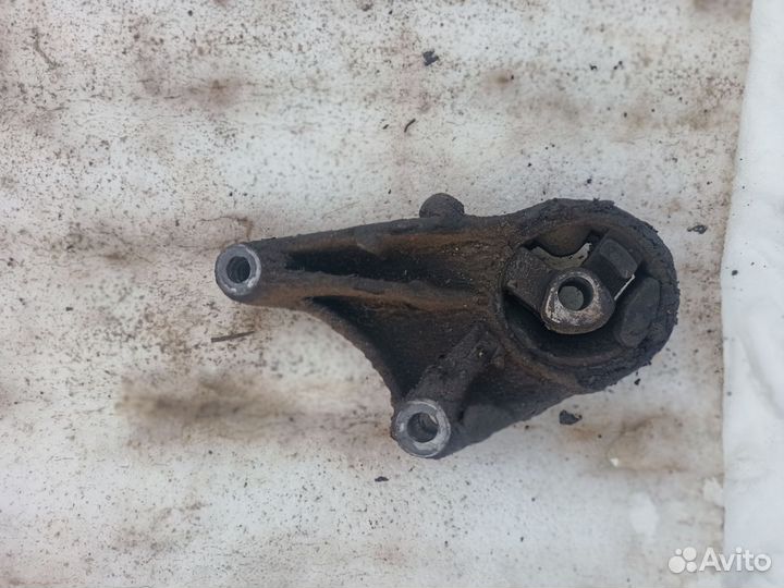 Опора двигателя (Подушка) Opel zafira b